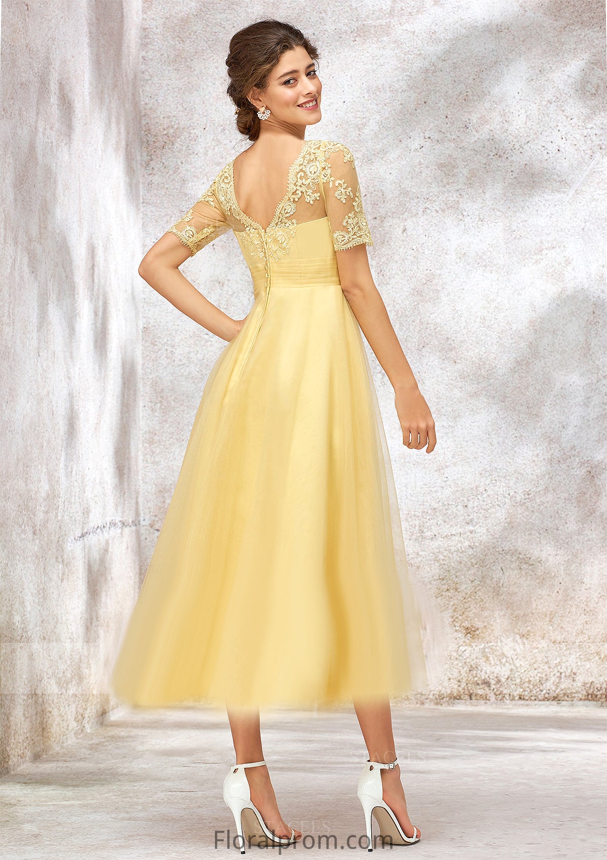 Short Sleeve A-line/Princess Tulle Bateau Bridesmaid Dresses With Lace Appliqued Savanna HJP0025351