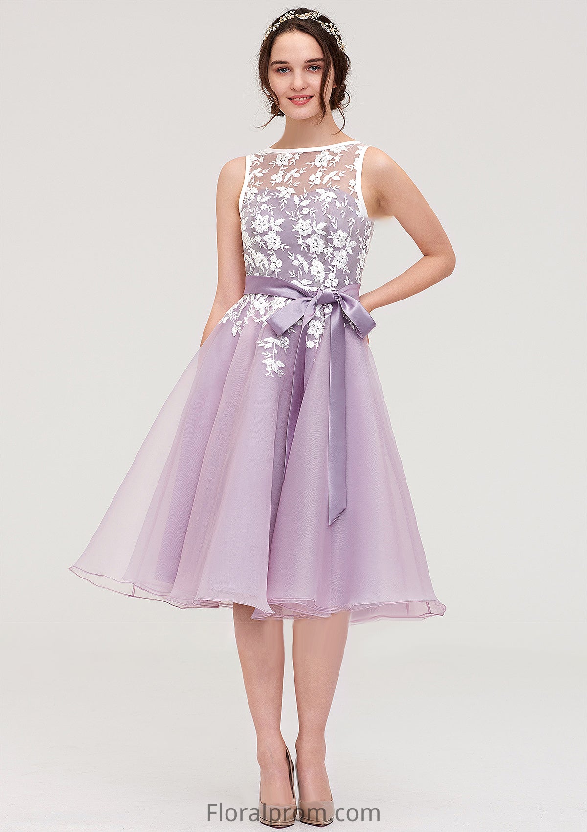 Bateau Sleeveless Organza Knee-Length A-line/Princess Bridesmaid Dresses With Sashes Lace Ashlyn HJP0025358