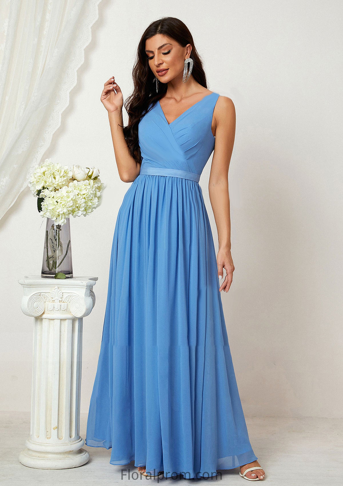 A-line V Neck Sleeveless Chiffon Long/Floor-Length Bridesmaid Dresses With Pleated Ida HJP0025360