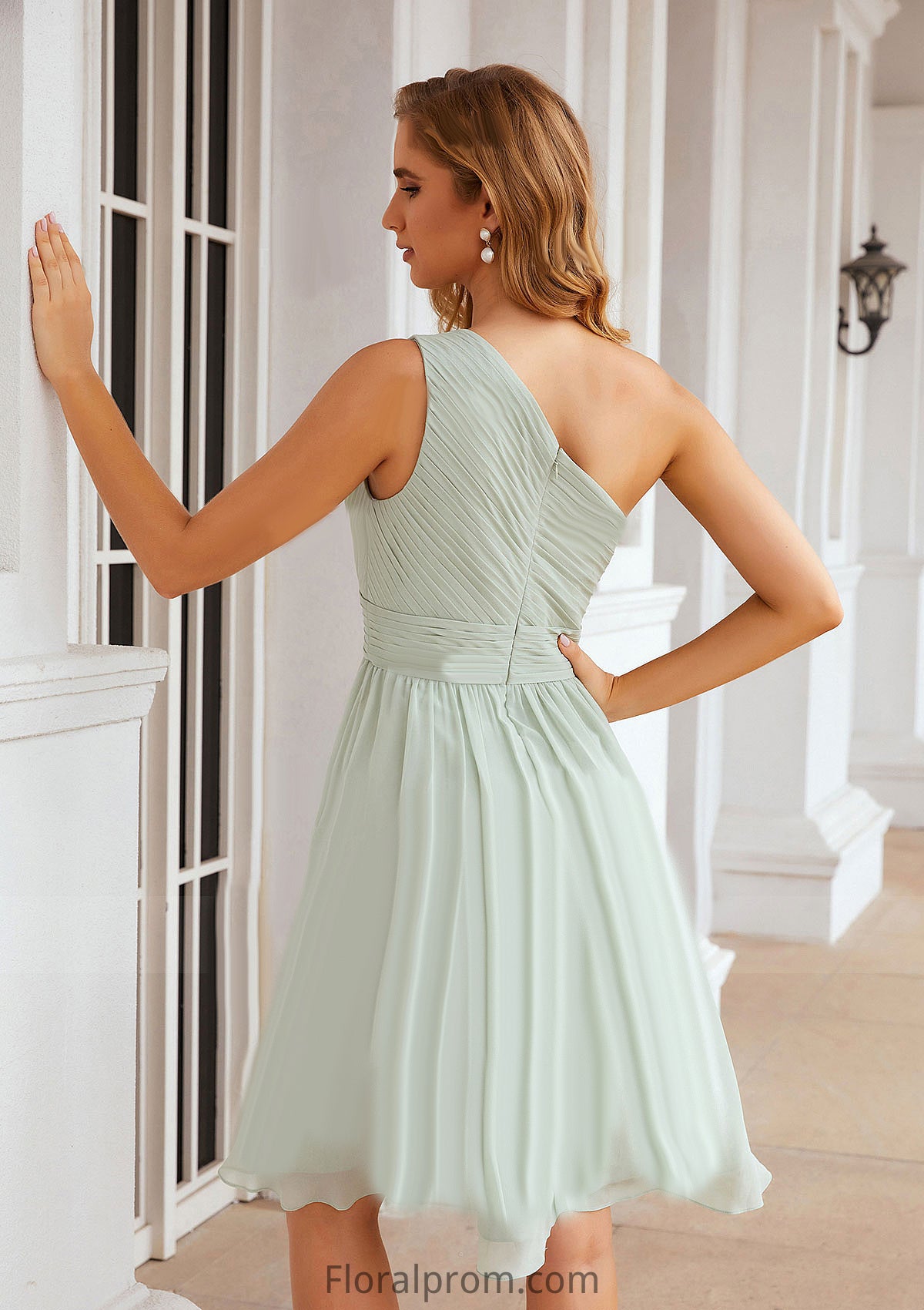 A-line One-Shoulder Sleeveless Chiffon Knee-Length Bridesmaid Dresses With Pleated Kianna HJP0025379