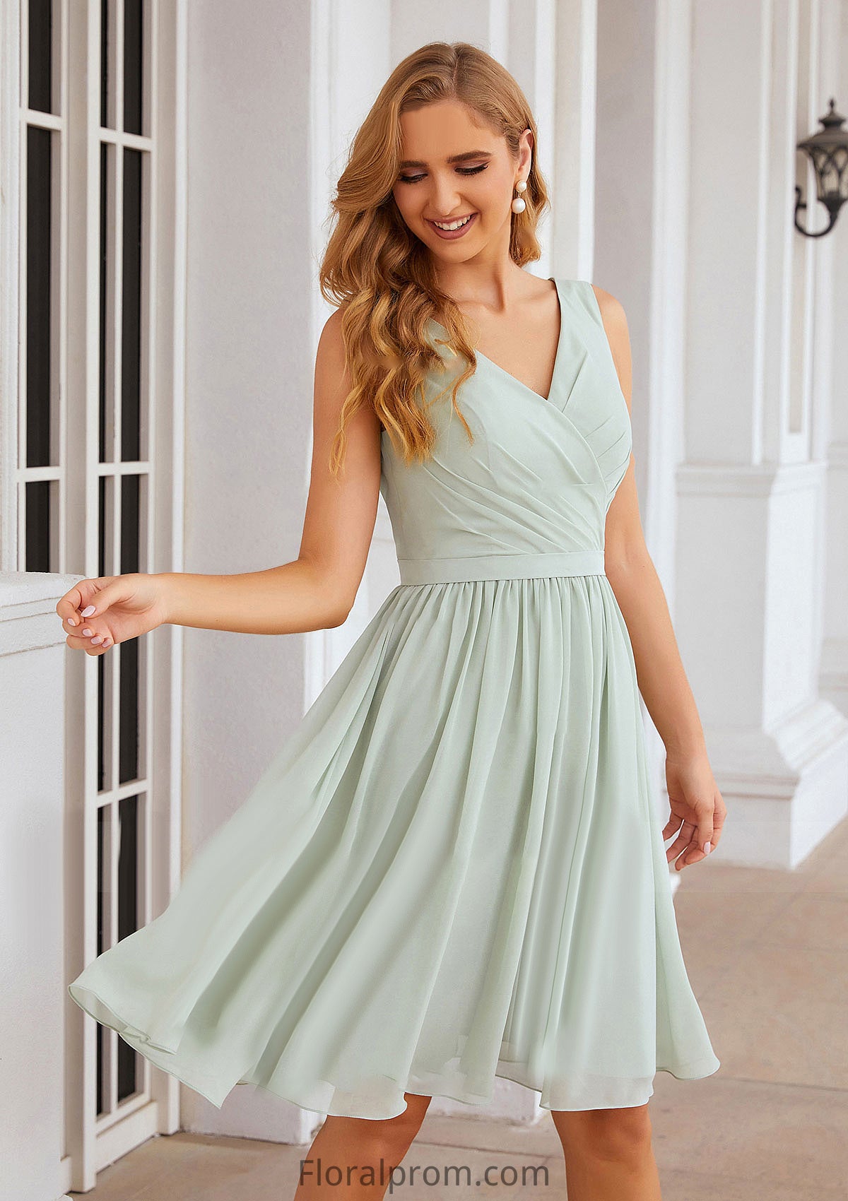 A-line V Neck Sleeveless Chiffon Knee-Length Bridesmaid Dresses With Pleated Waistband Kaliyah HJP0025383