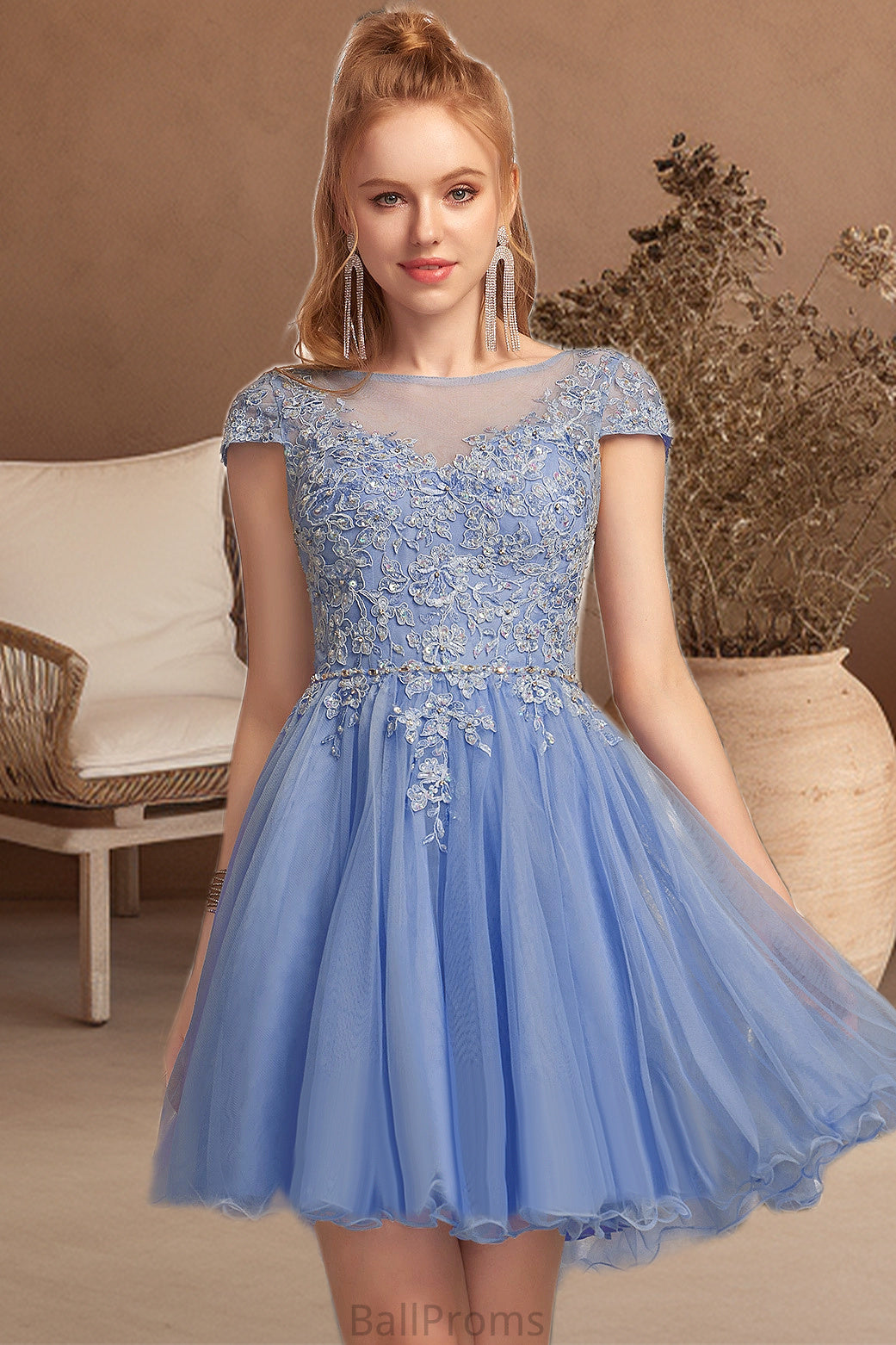 Makena A-line Scoop Short/Mini Tulle Homecoming Dress With Beading Appliques Lace HJP0020547