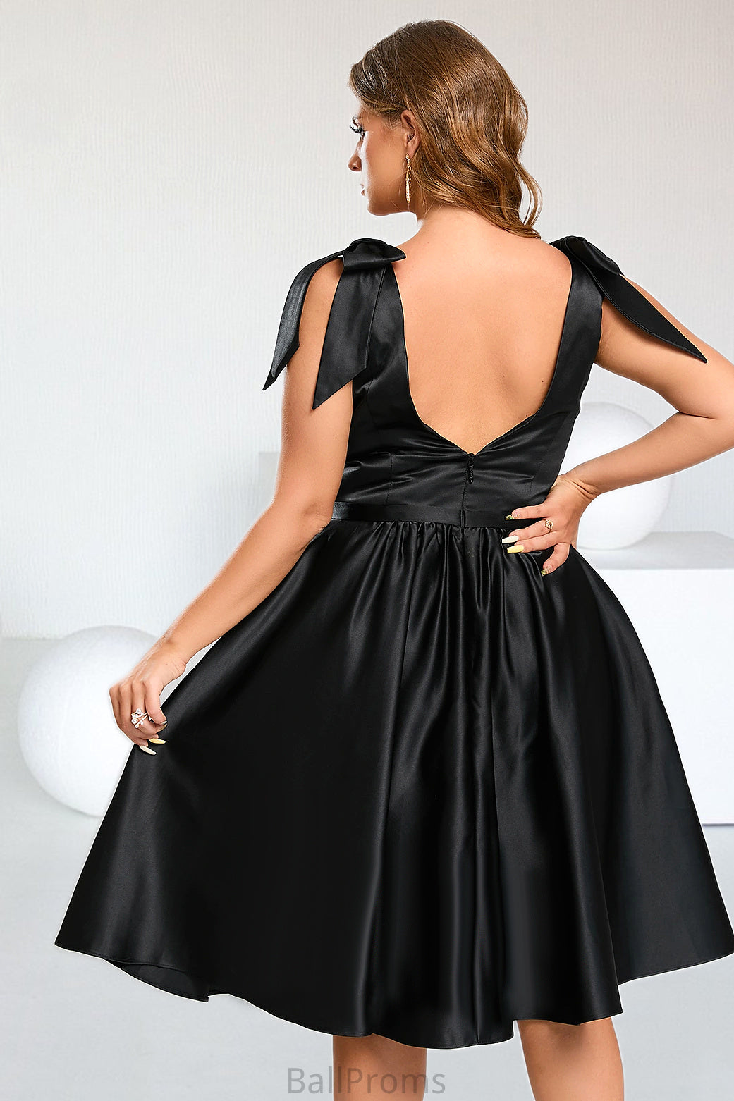 Helen A-line Square Knee-Length Satin Homecoming Dress With Bow HJP0020556