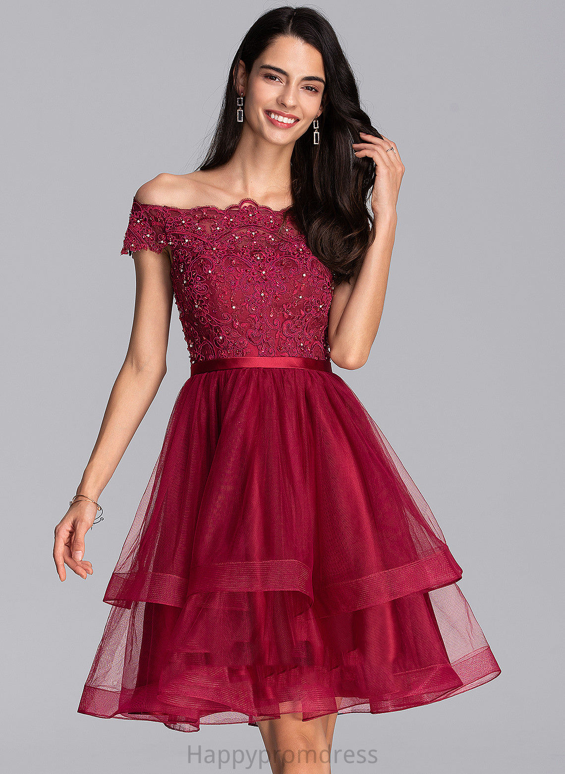 Knee-Length A-Line Tulle Dress With Homecoming Elle Lace Homecoming Dresses Off-the-Shoulder Sequins Beading