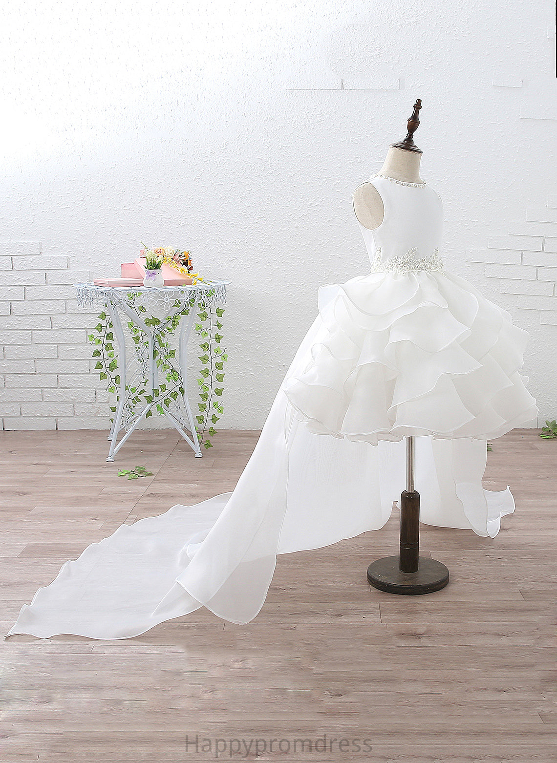 Flower Girl Dresses Maureen Ruffles/Beading/Appliques Court Train - Girl Dress Organza/Satin With Sleeveless Flower Ball-Gown/Princess Neck Scoop