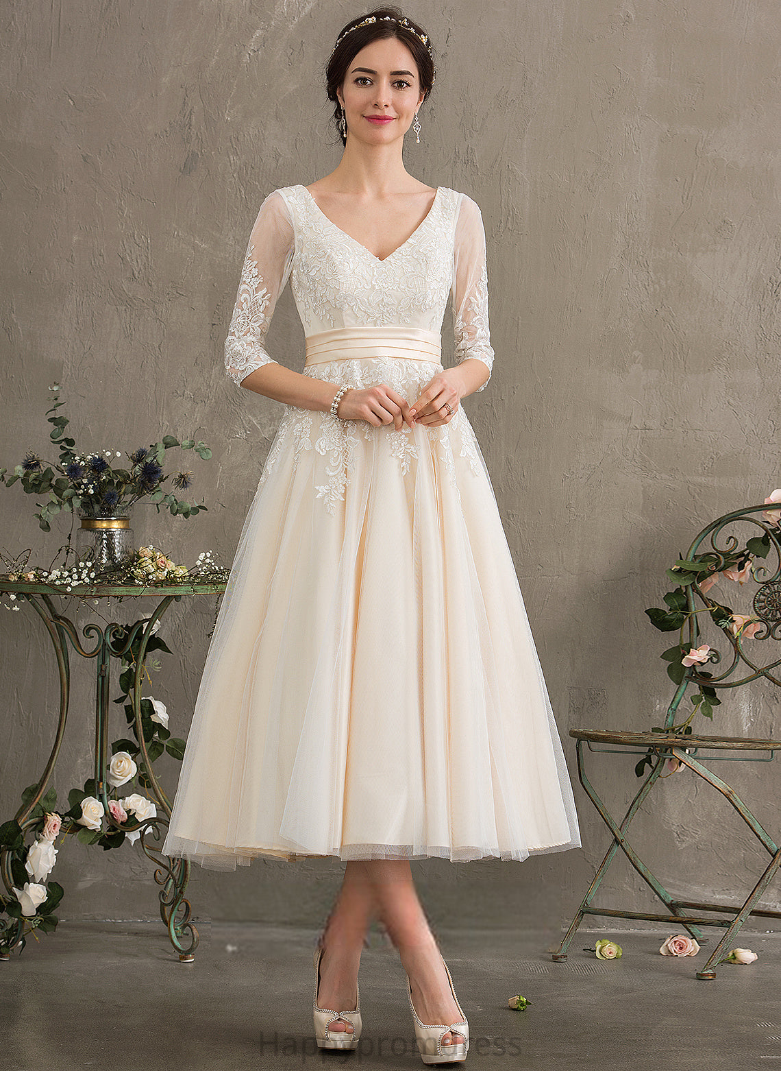 Wedding Dresses Ball-Gown/Princess Tea-Length V-neck Chelsea Dress Lace Wedding Tulle