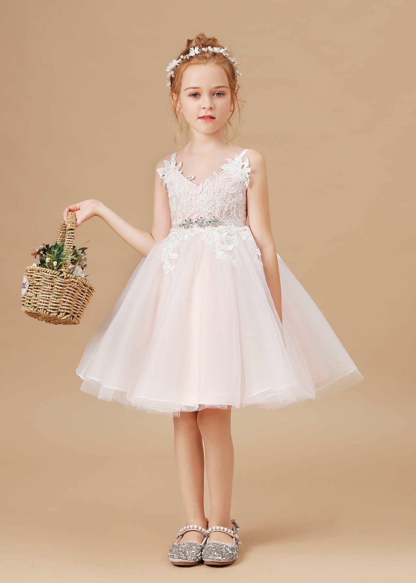 Halter-top V-neck Appliques Tulle Flower Girl Dresses with Sash