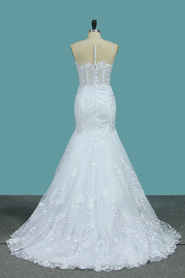 2024 Tulle Scoop Wedding Dresses Mermaid With Applique Chapel Train