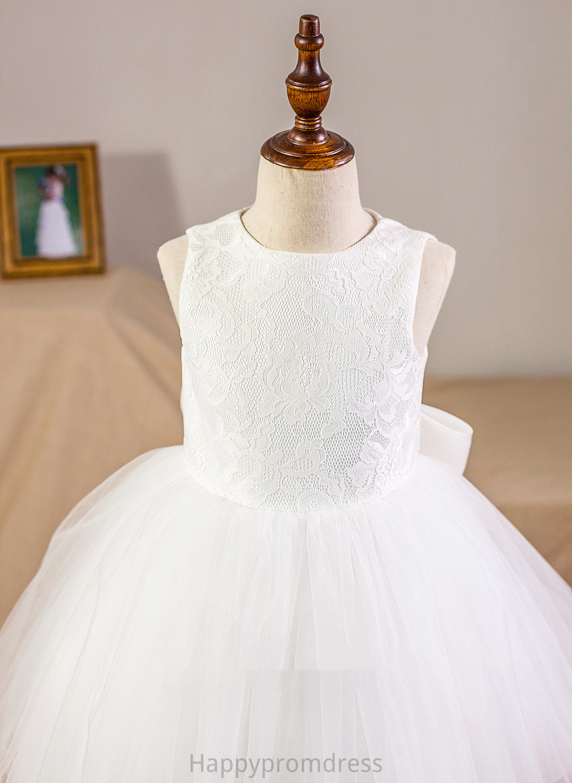 - Scoop Satin/Tulle/Lace Neck Girl Bow(s) Flower With Dress Sleeveless Sophia Flower Girl Dresses Knee-length Ball-Gown/Princess