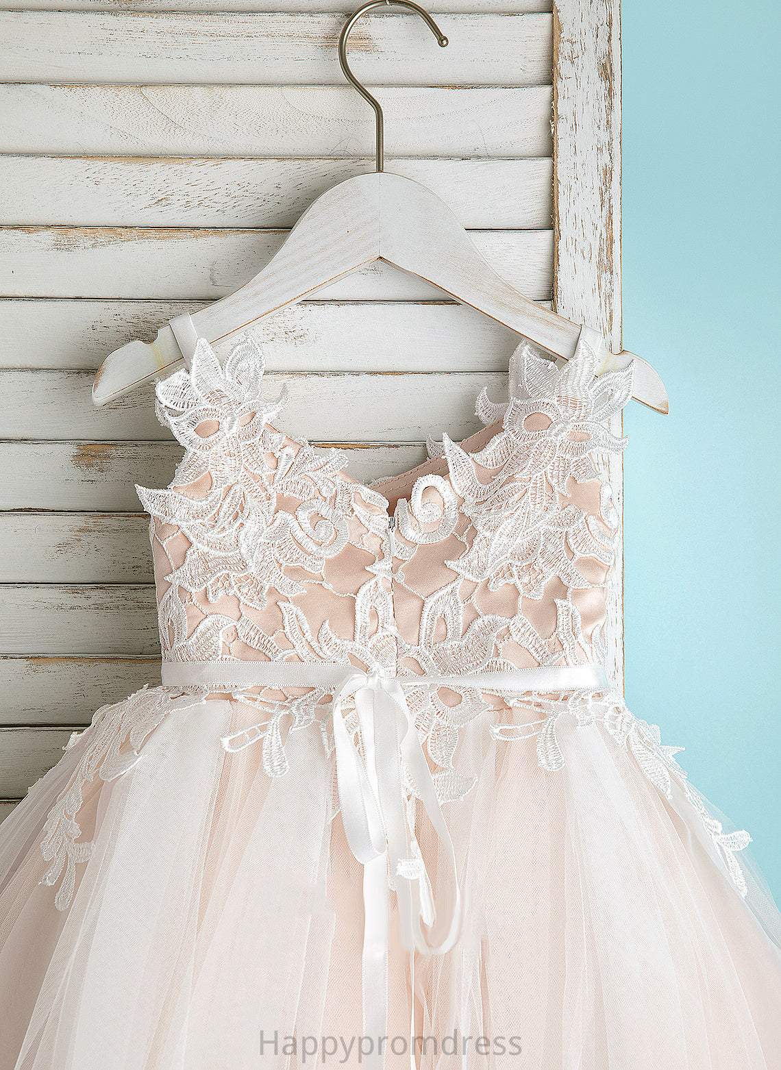 - Sleeveless V-neck/Straps Flower Girl Dresses Girl A-Line Jo Dress Tulle/Lace Knee-length Flower