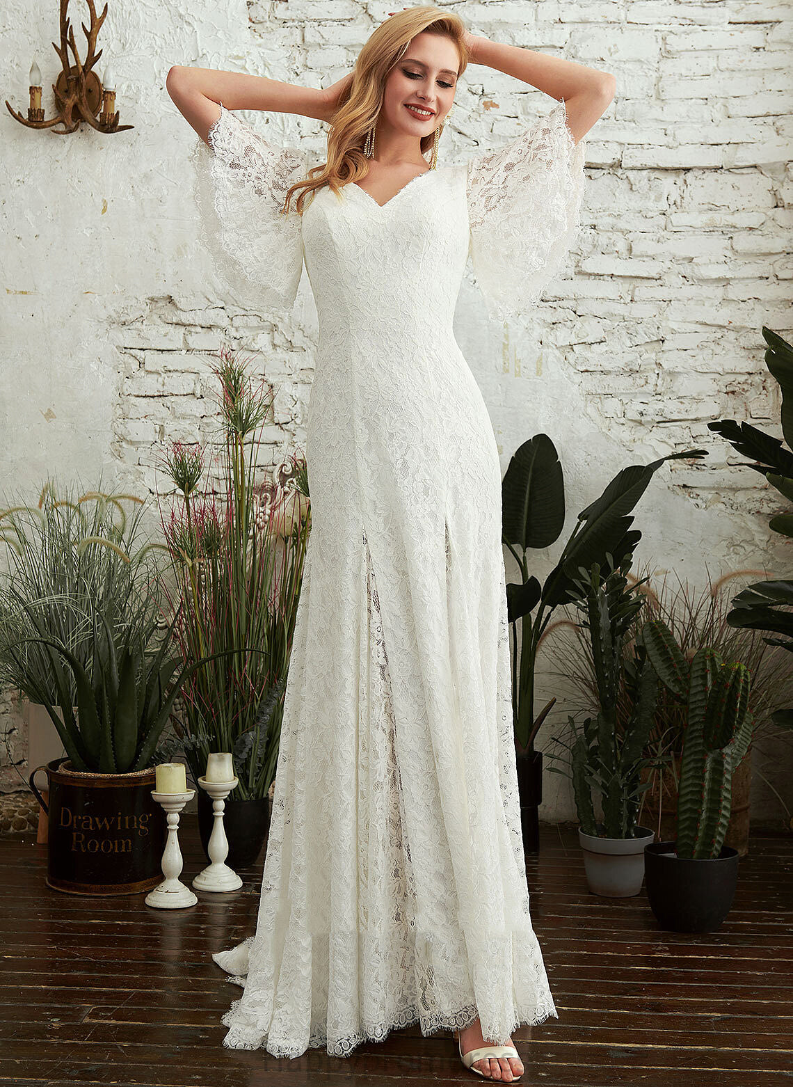 Wedding Dresses Lace Split Wedding Front Sweep Sheath/Column With V-neck Train Sasha Dress