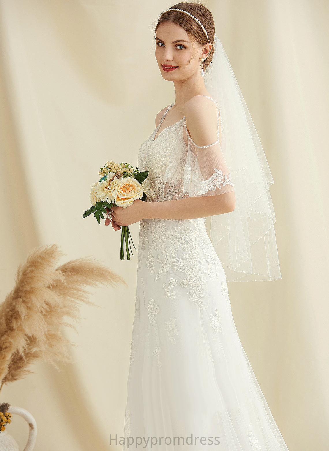 Wedding Dresses Sweep Lace With V-neck Wedding Train A-Line Tulle Dress Beading Chloe