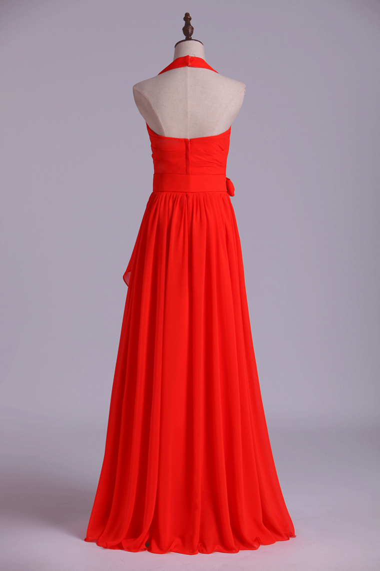 2024 Halter A-Line Bridesmaid Dresses Floor Length With Long Chiffon Skirt