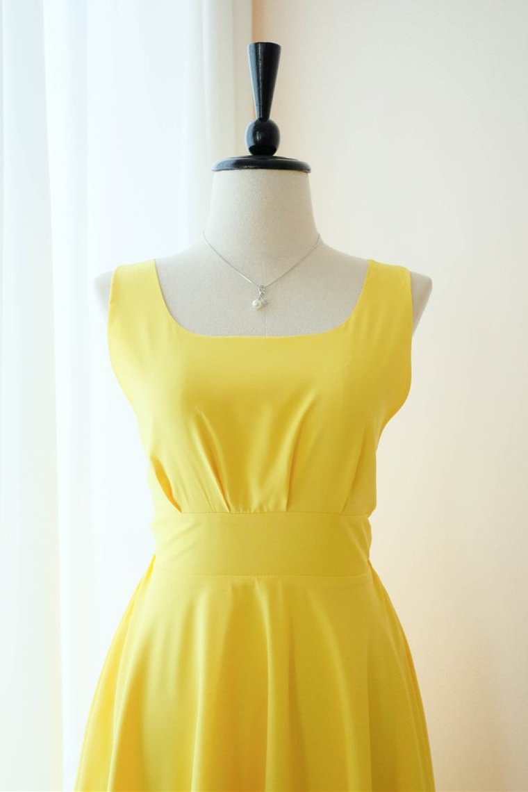 Short V-Back A-Line Square Homecoming Dress With Bowknot