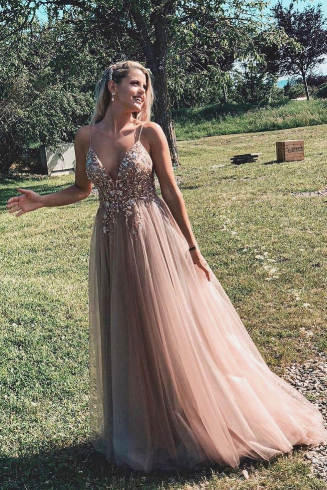 Fashion V-neck A-Line Tulle Prom Dresses with Beading Popular Evening Dresses